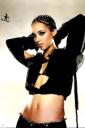 Alicia Keys in black (free iPhone wallpaper)