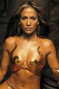 Jennifer Lopez (free iPhone wallpaper)